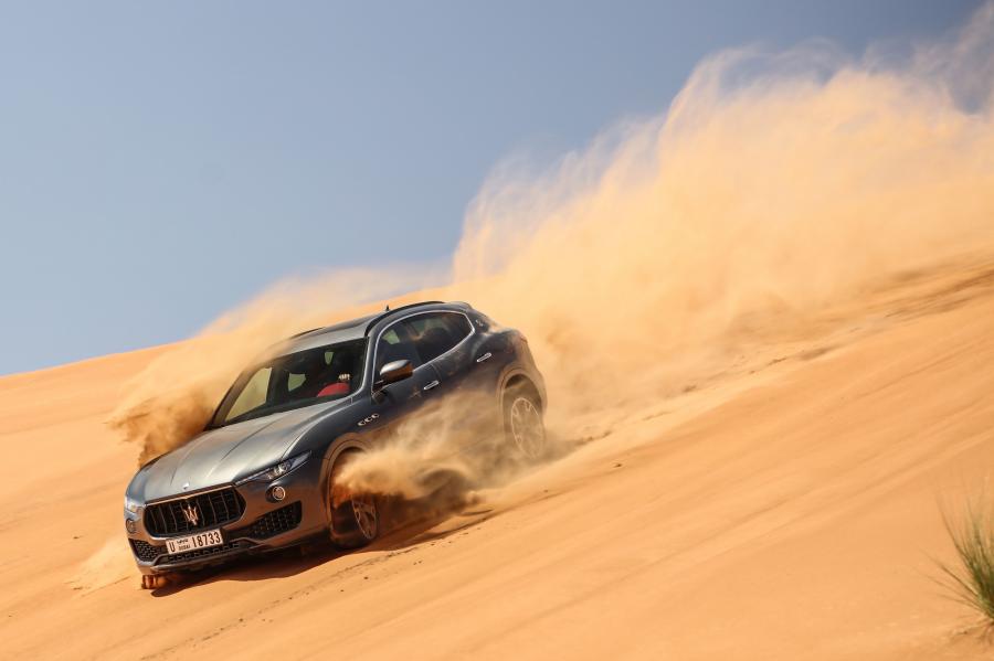  Maserati Levante S Q4 GranSport 2017 года  (фото 19 из 43)